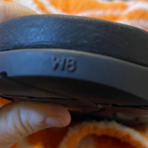 Women’s Vibram Chaco size 8 - Picture 4 of 5